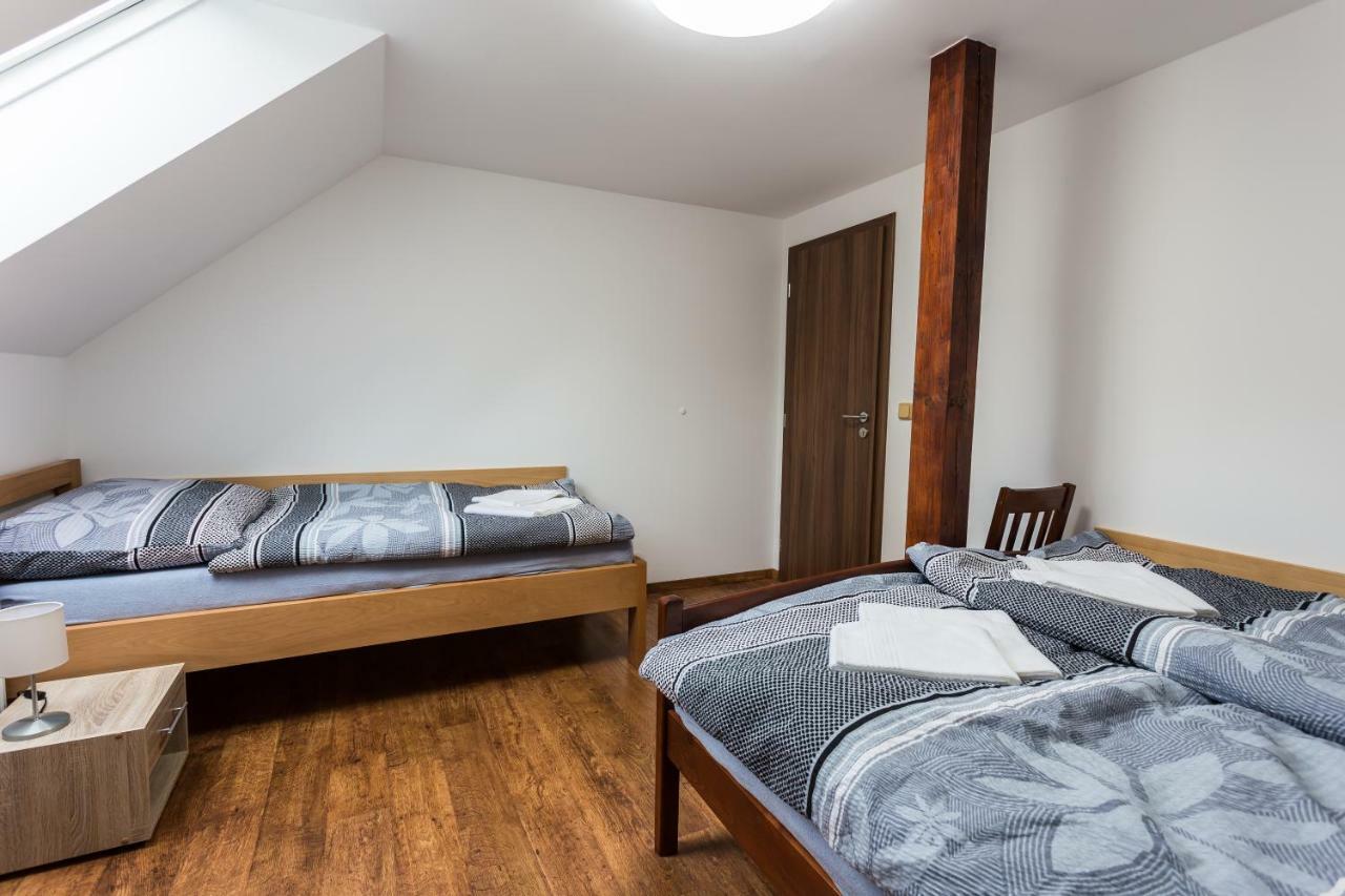 Attic Rooms ターボル エクステリア 写真