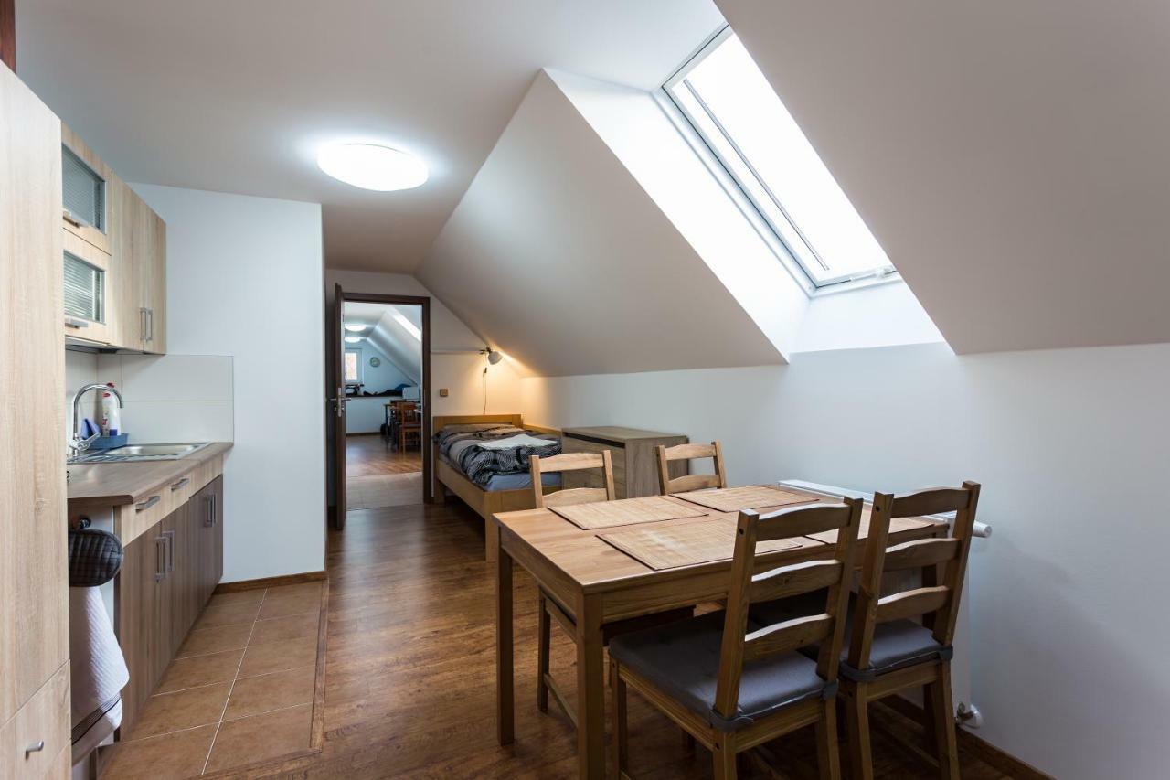 Attic Rooms ターボル エクステリア 写真