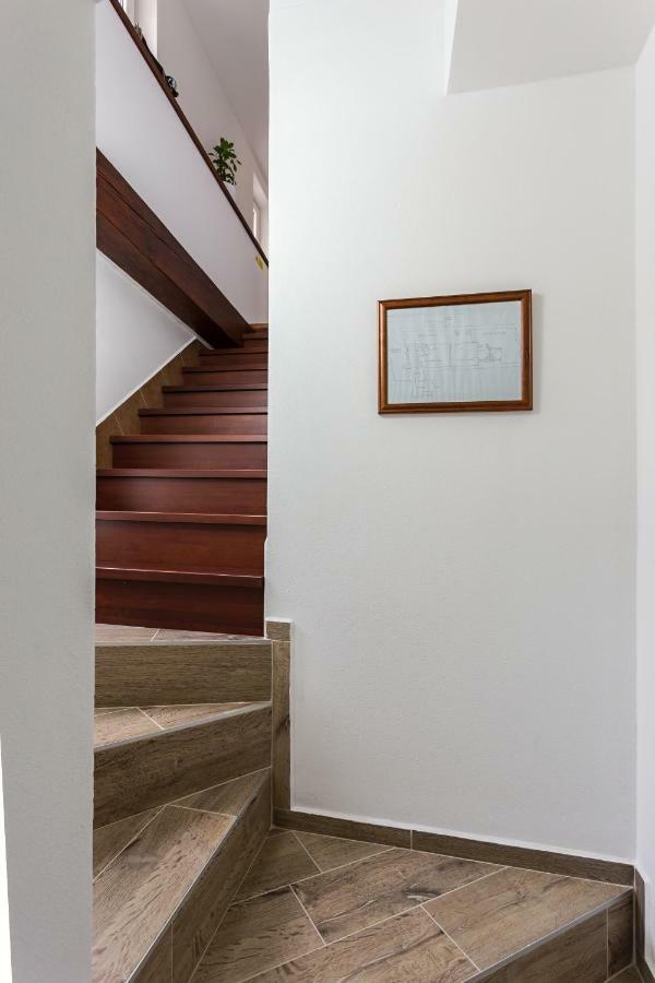 Attic Rooms ターボル エクステリア 写真